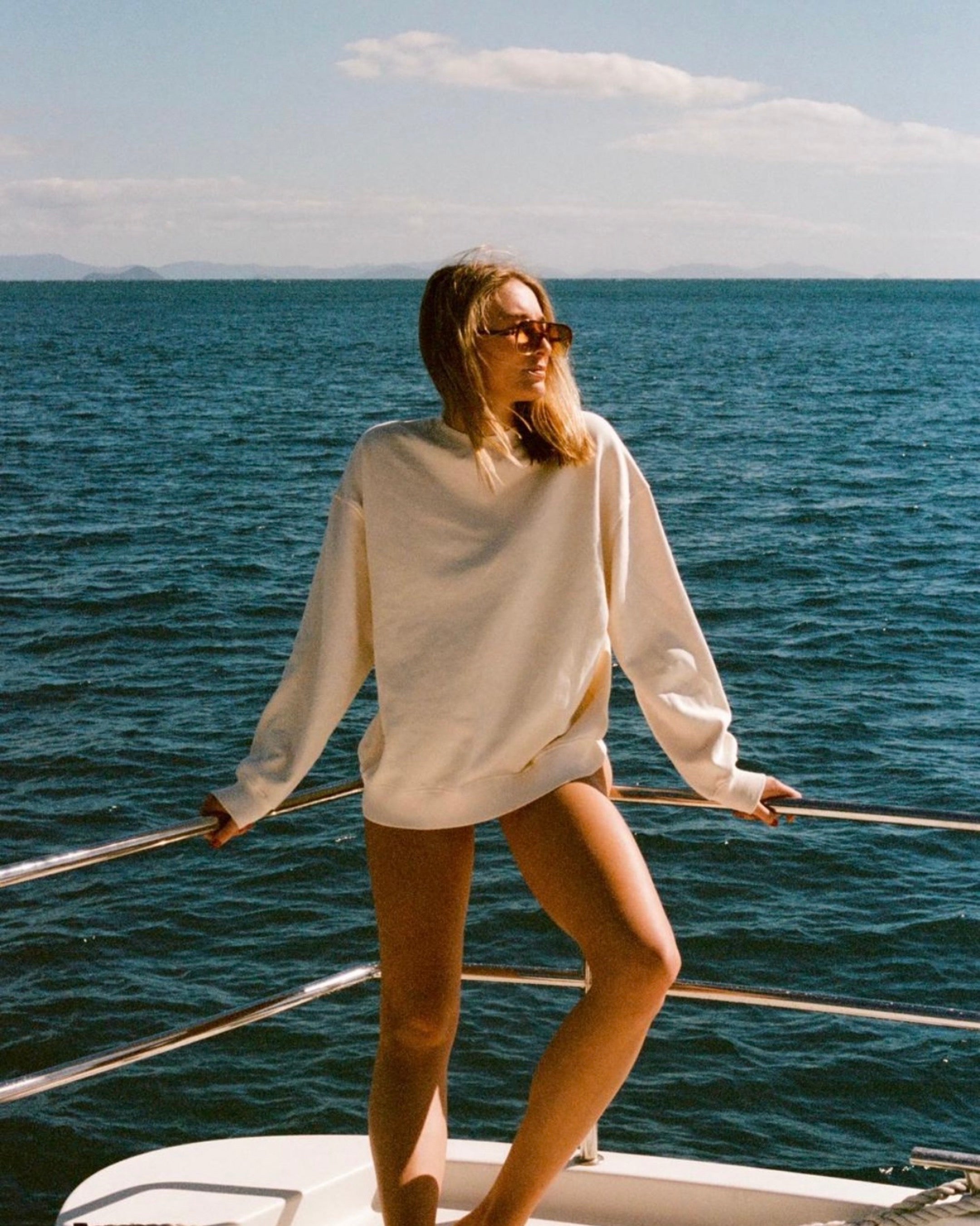 Chilli Unisex Crew Sweater Cream