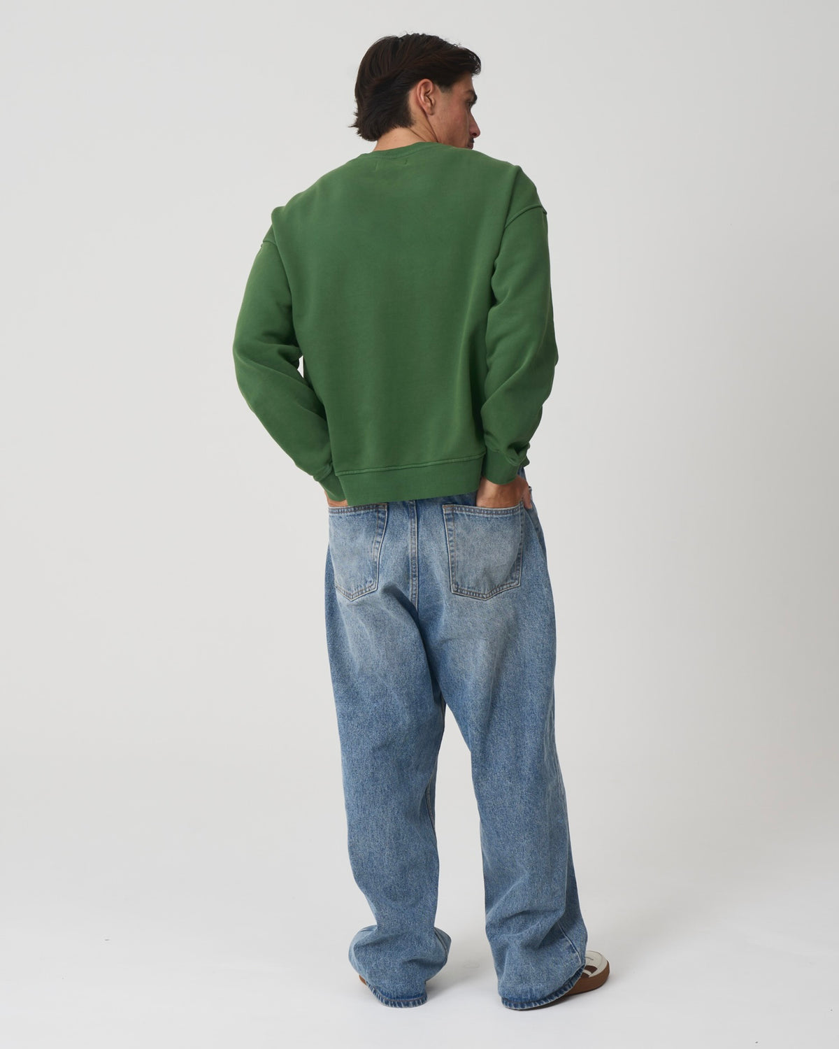 Chilli Unisex Crew Sweater Leaf Green