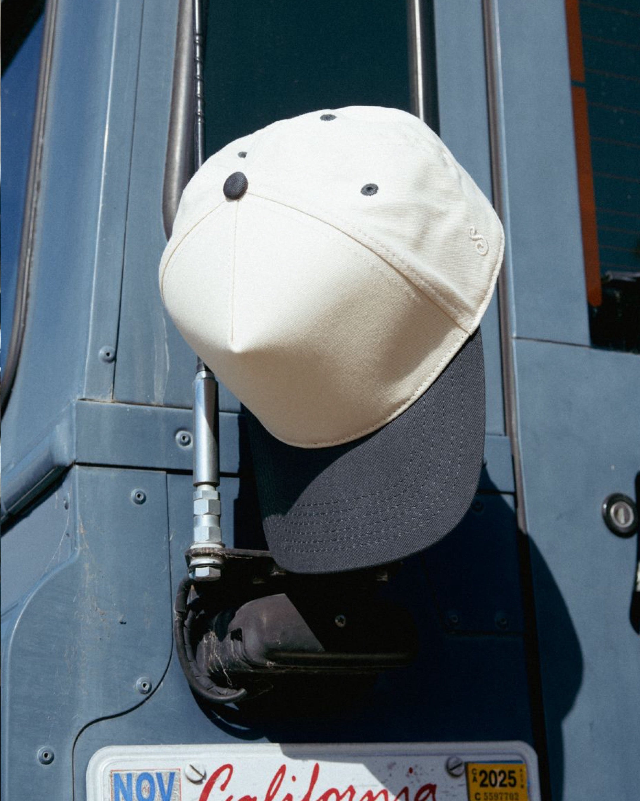 5 Panel Snapback Off White