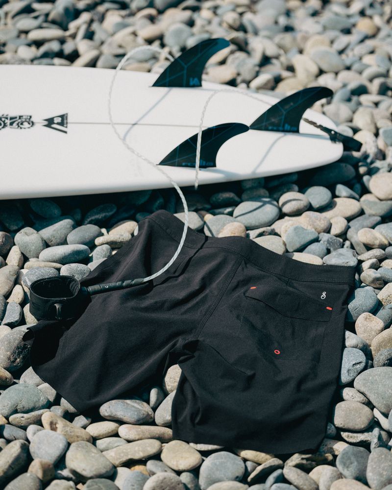 Premium Surf Trunk Black