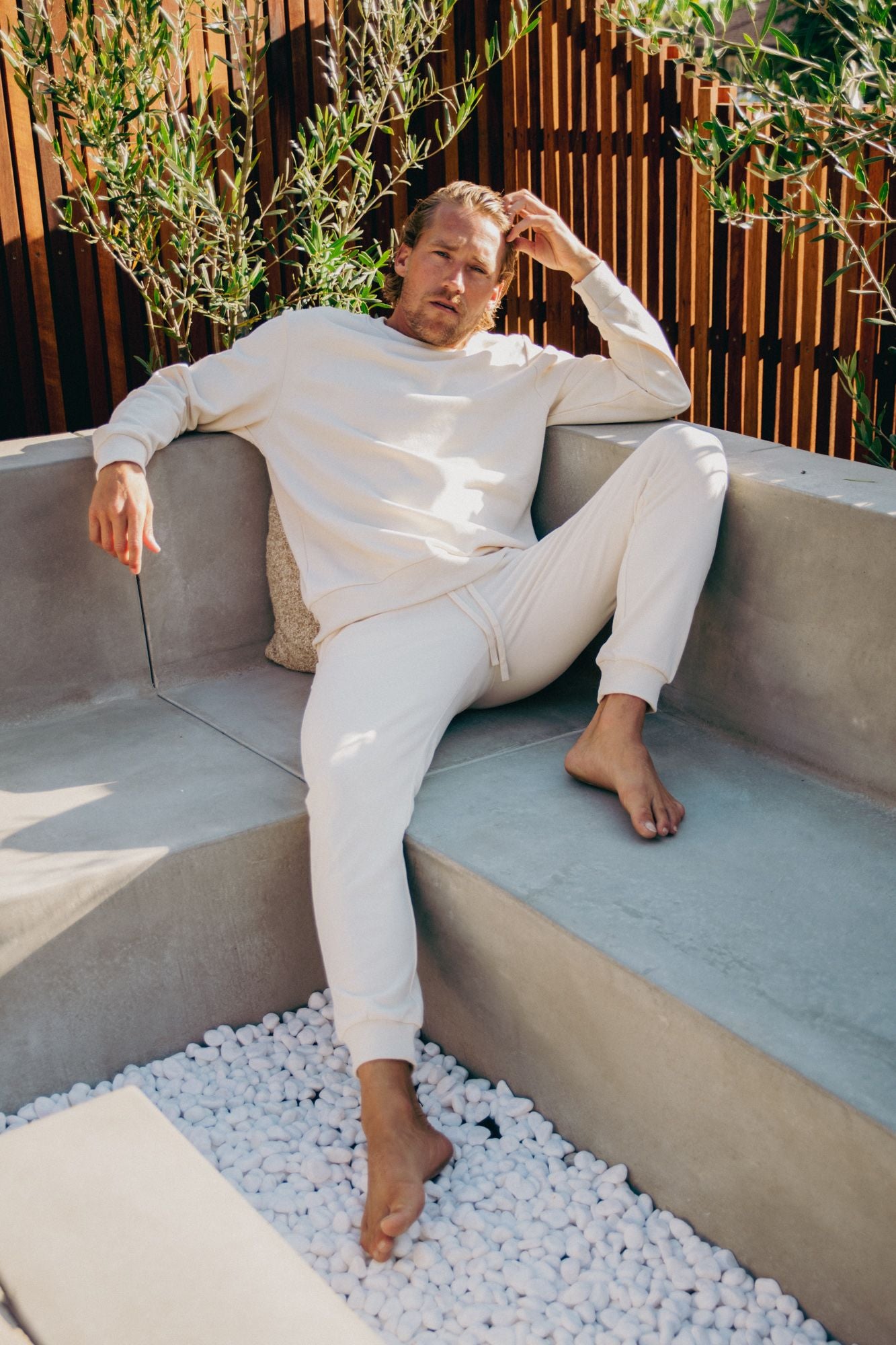 Lightweight Jogger Bone