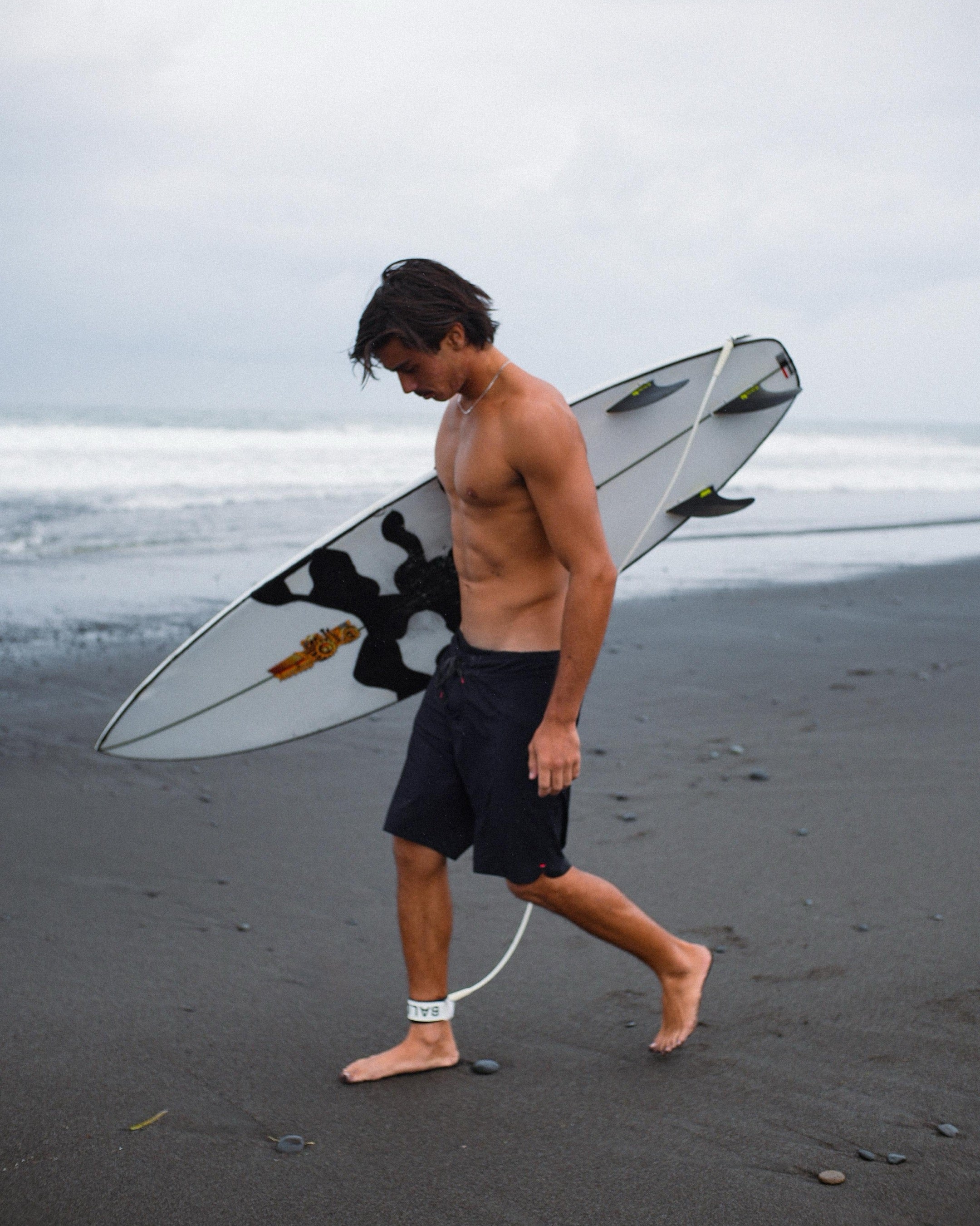 Shore Premium Surf Trunk Black