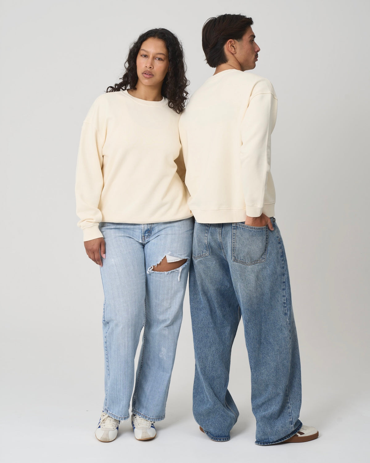 Chilli Unisex Crew Sweater Cream