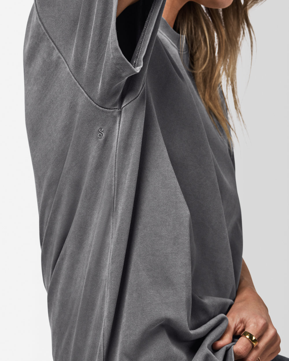 Austin Oversized Tee Charcoal Tees The Sauce Basics