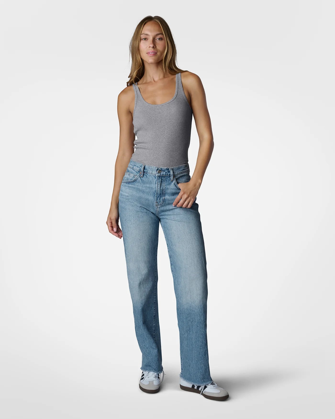 Lucy Scoop Tank Grey